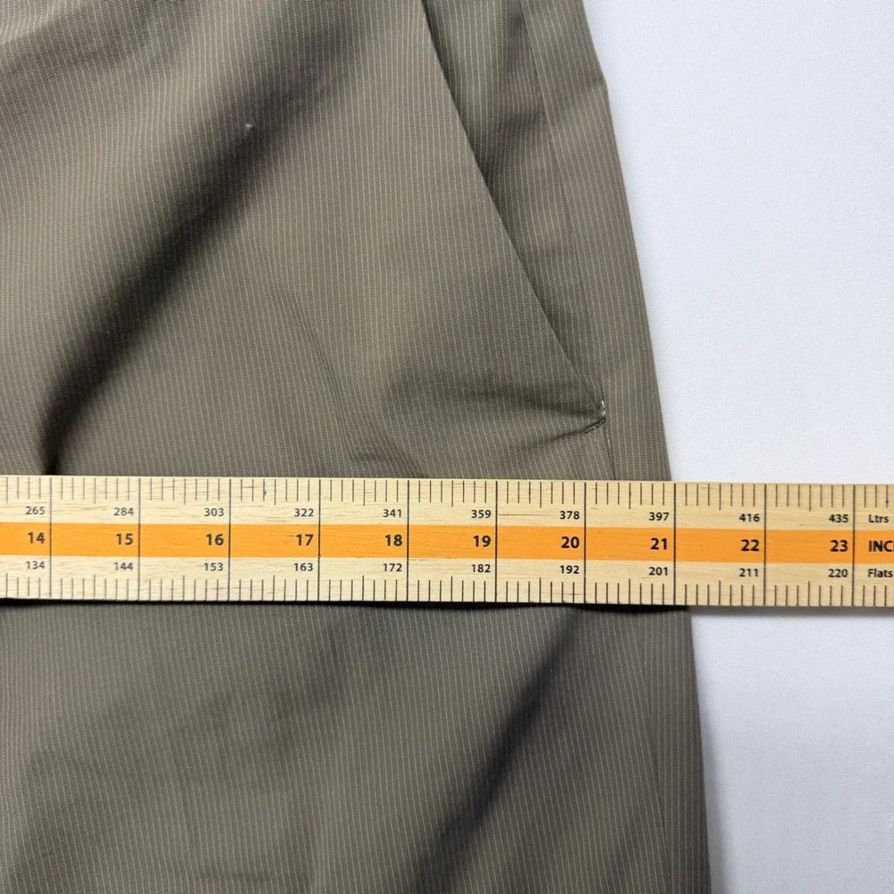 Banana Republic Mens Tailored Fit Non Iron Cotton Micro Stripe Pants Taupe 34x32